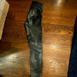 Abercrombie Leather Skinny Pant - XS